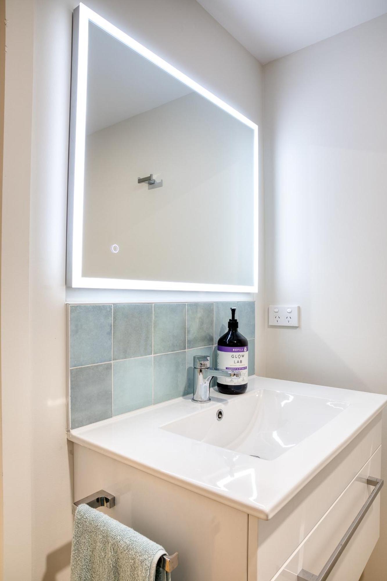 Classy Modern Unit Close To Airport, Shops And Bus Christchurch Luaran gambar